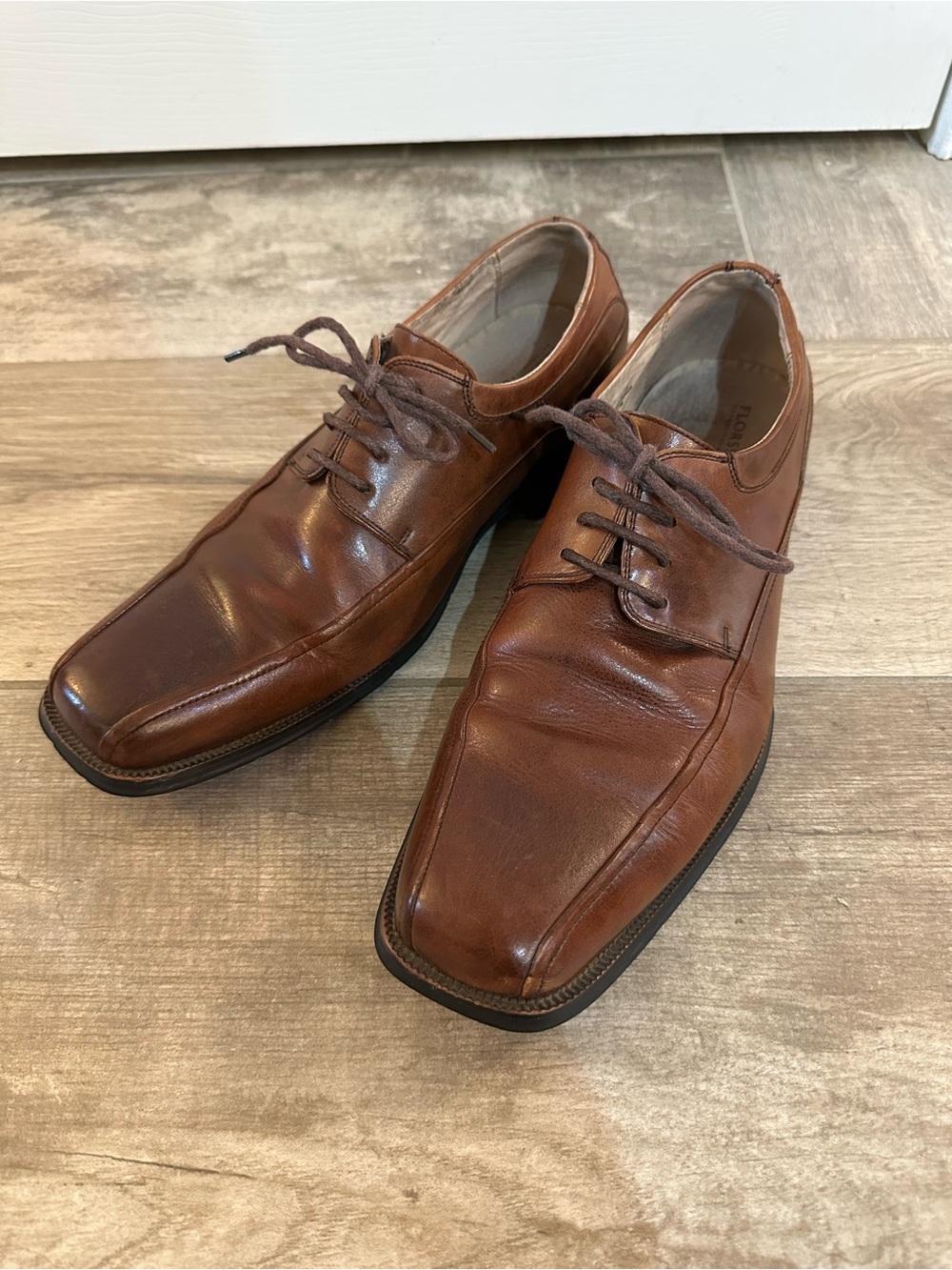 Florsheim Curtis Bike Toe Oxford, style number 14068-200, in brown leather 9.5D